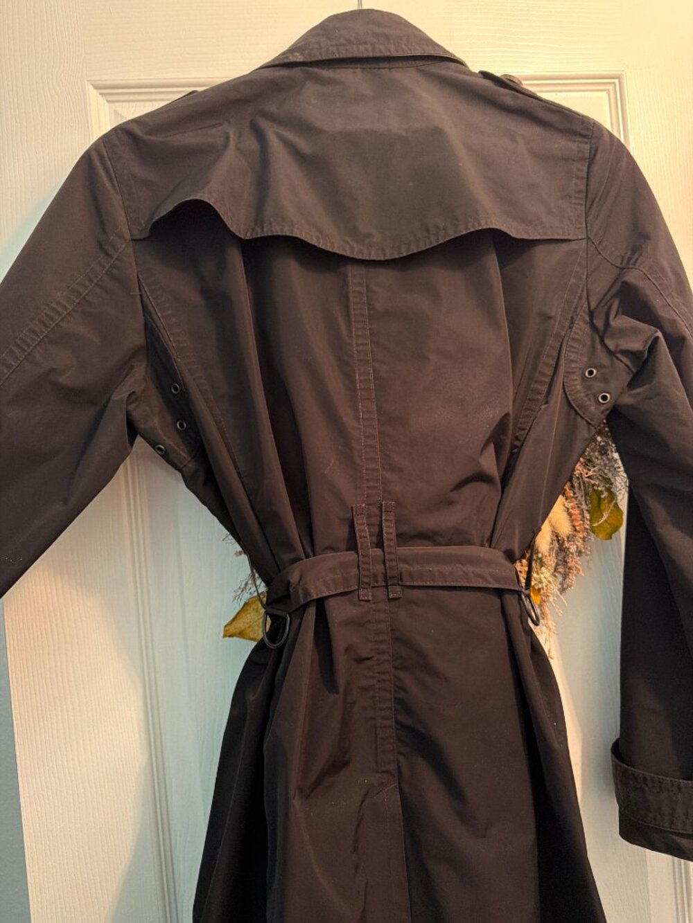 Beautiful Classic Burberry Brit Trench Coat- Black- ACT FAST will not last! - Picture 7 of 16
